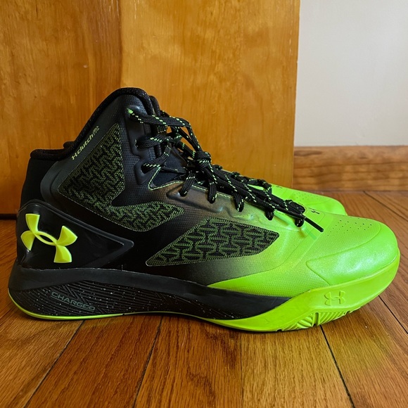 Under Armour Clutch Fit Drive 2 Men’s Size 12 Lightly Used OPEN TO BARGAIN! - Picture 1 of 14